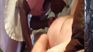 Oštra crnka s velikim sisama puše bijeli slatki kurac u besplatni porno filmovi za odrasle stilu 69